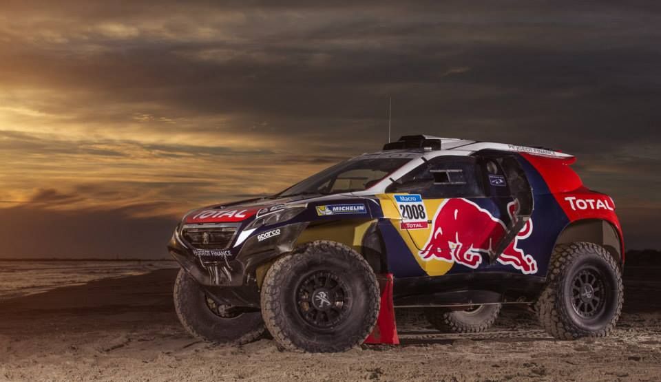 Dakar Peugeot Sport dévoile les couleurs de ses 2008 DKR